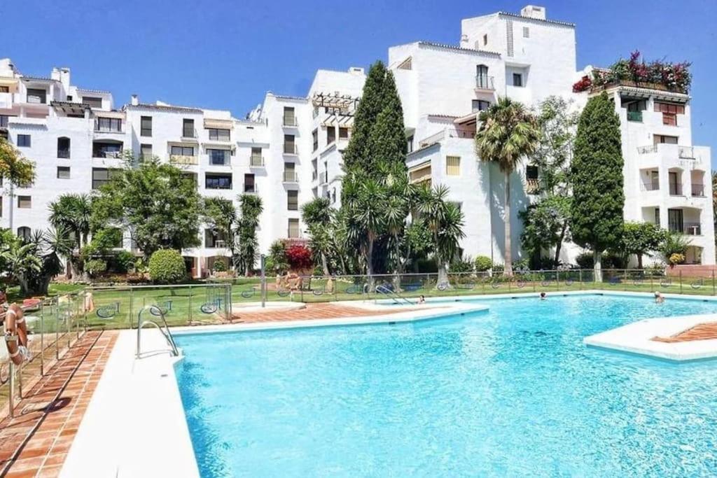 Caprichoso Apartamento En El Corazon De Puerto Banus Марбелья Экстерьер фото