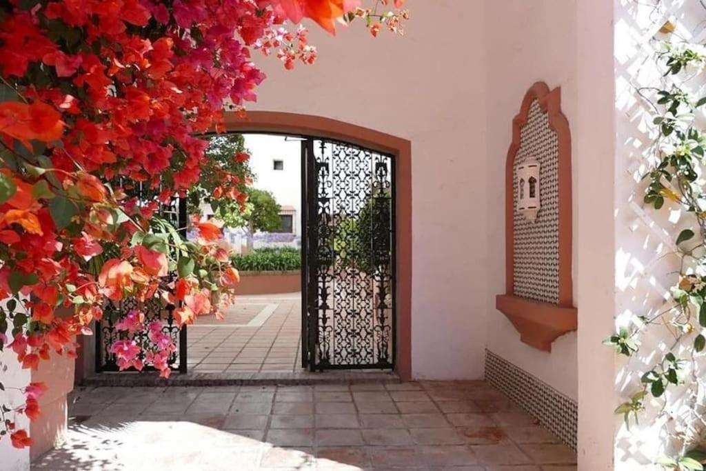 Caprichoso Apartamento En El Corazon De Puerto Banus Марбелья Экстерьер фото